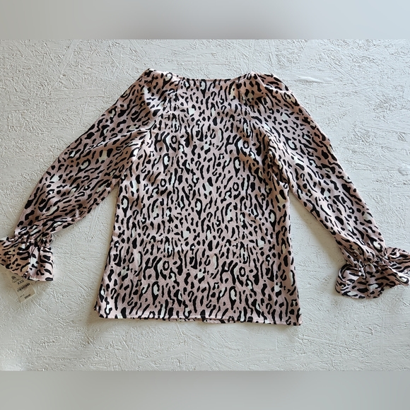 Bar III V-neck animal print top XXS flowy Pink Black White Silky feel Y2K - Picture 2 of 9